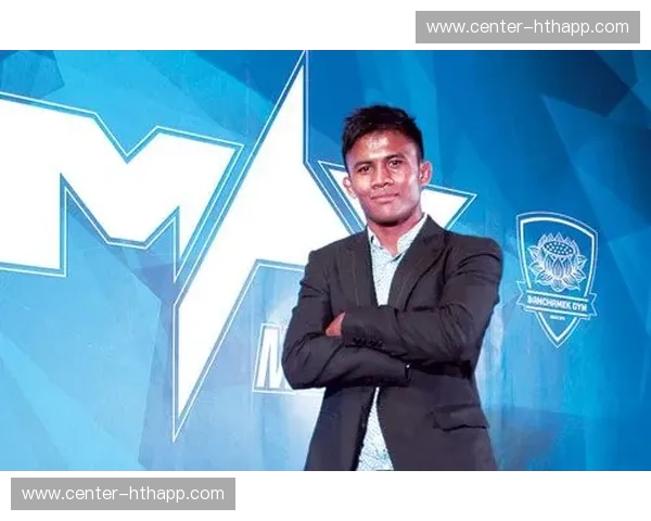 巅峰对决，谁主沉浮？乔治vs播求，一场足以载入史册的MuayThai盛宴！